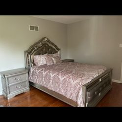 Queen Bedroom Set