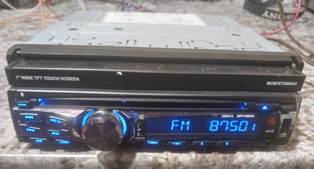 Car Stereo Flip Down ,USB ,BLUETOOTH $99