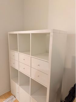 Bookshelf with drawers and doors included