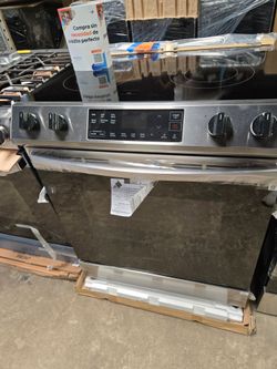 New Samsung electric slide- in stove