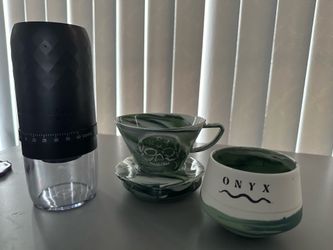 Onyx Ceramics Set & Coffee Grinder