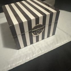 Henri Bendel Jewelry Box