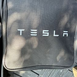 Tesla Mobile Charger