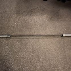 Olympic weightlifting bar
