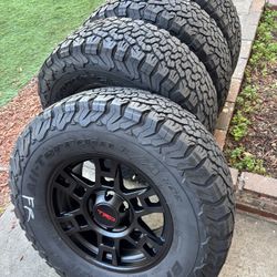 TRD Pro Wheels And Tired 285/70/17 Tires Rims 285/70/17 Wjeels Replica Rims New 