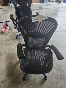 Ergonomic chair