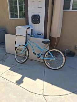 Beach cruiser bicycle