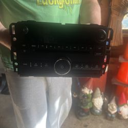 2007-2013 Chevy Silverado Stock Radio