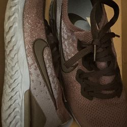 Nike Epic React Flyknit