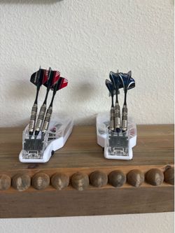Electronic dart set with darts