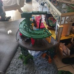 Juego De Tomas Y Sus Amigos En Buen Estado 