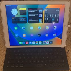 Good Condition iPad Pro 12.9