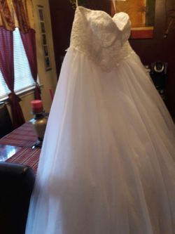 Wedding dress