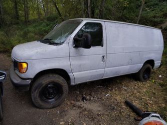 2005 Ford Econoline