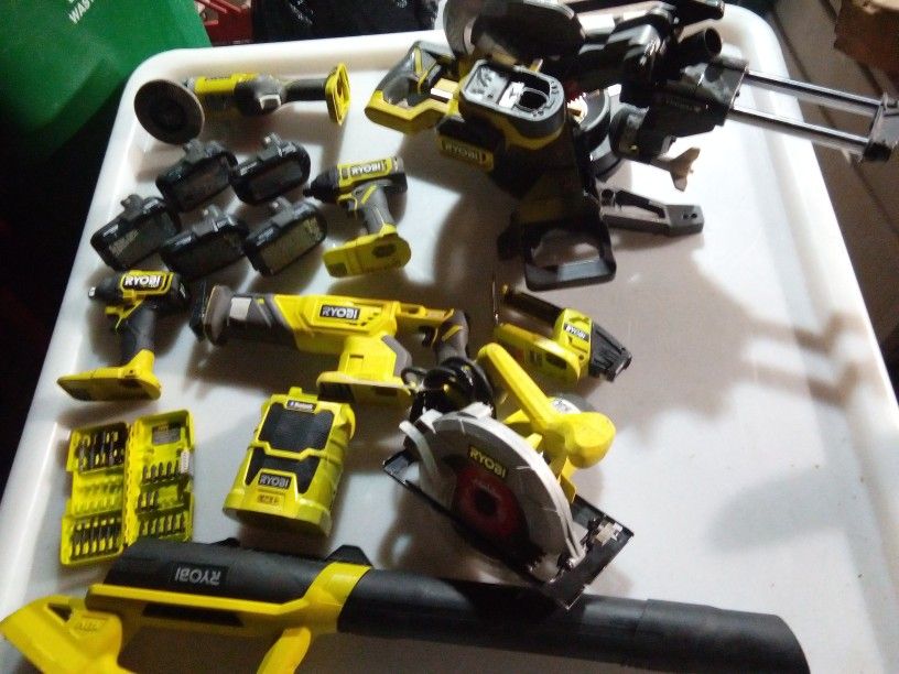 Ryobi Power Tool Set