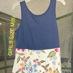 New Girls Flowers 🌸 Dress Size M(8) (Nuevo)