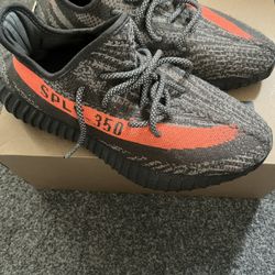 Mens yeezy 350 size 9