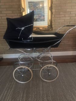Silver Cross navy Kensington Pram