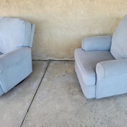 2 Recliners