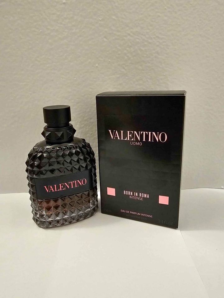 Valentino Uomo Born In Roma Eau de Toilette - Men’s Cologne 3.4oz