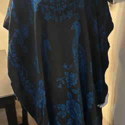 Sweater poncho- Peacocks