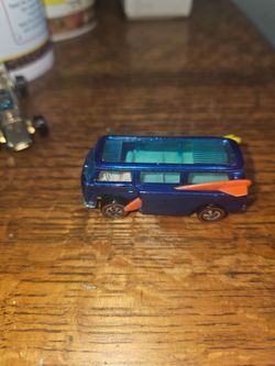 Redlines Hot Wheels Beach bomb