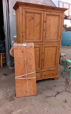 Armoire
