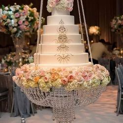 24" Diameter Crystal Cake Swing Stand 