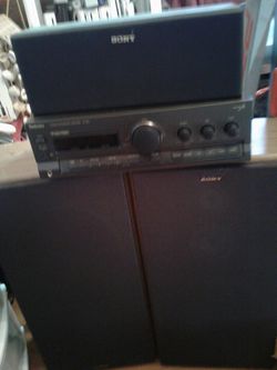 RECIBIDOR. CON LAS BOCINAS