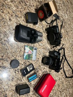CAMERA GEAR LOT W/ CANON EOS 650 & MINOLTA MAXXIUM 5000i