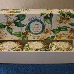 New! Set of 3 Soaps - Jasmine