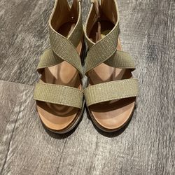 Brand New - Girls Sandals