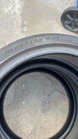 265/35r21 Pirelli Pzero