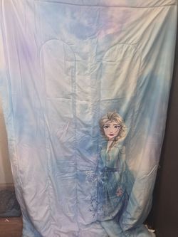 Frozen blanket and 2 pillows