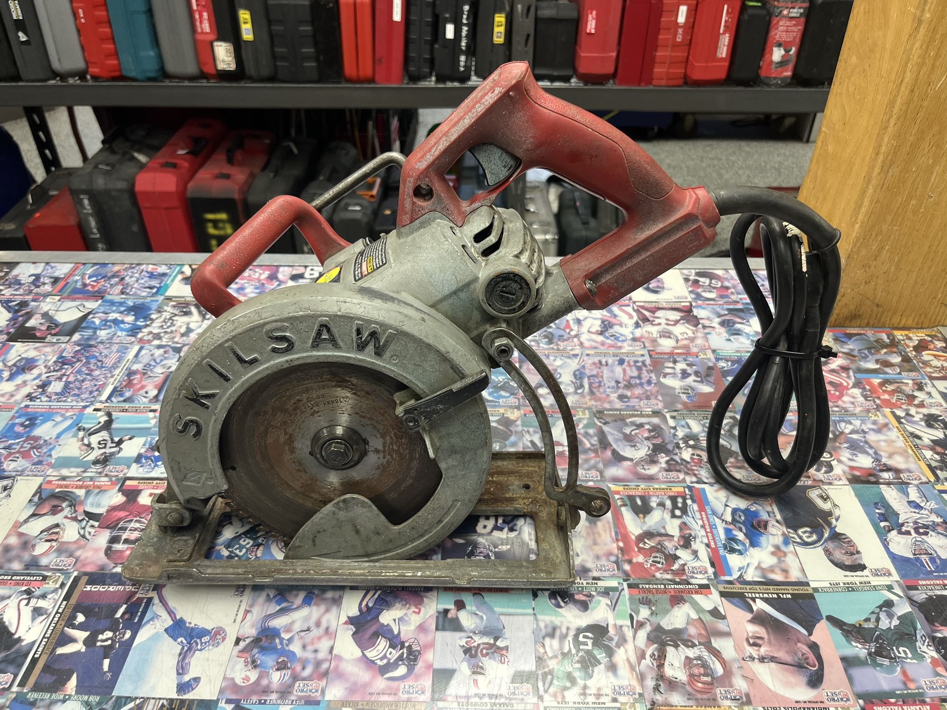 Skil Saw SPT77WM Worm Driver Circular Saw 7 1/4”