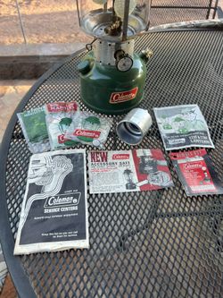 COLEMAN GREEN VINTAGE LATERN