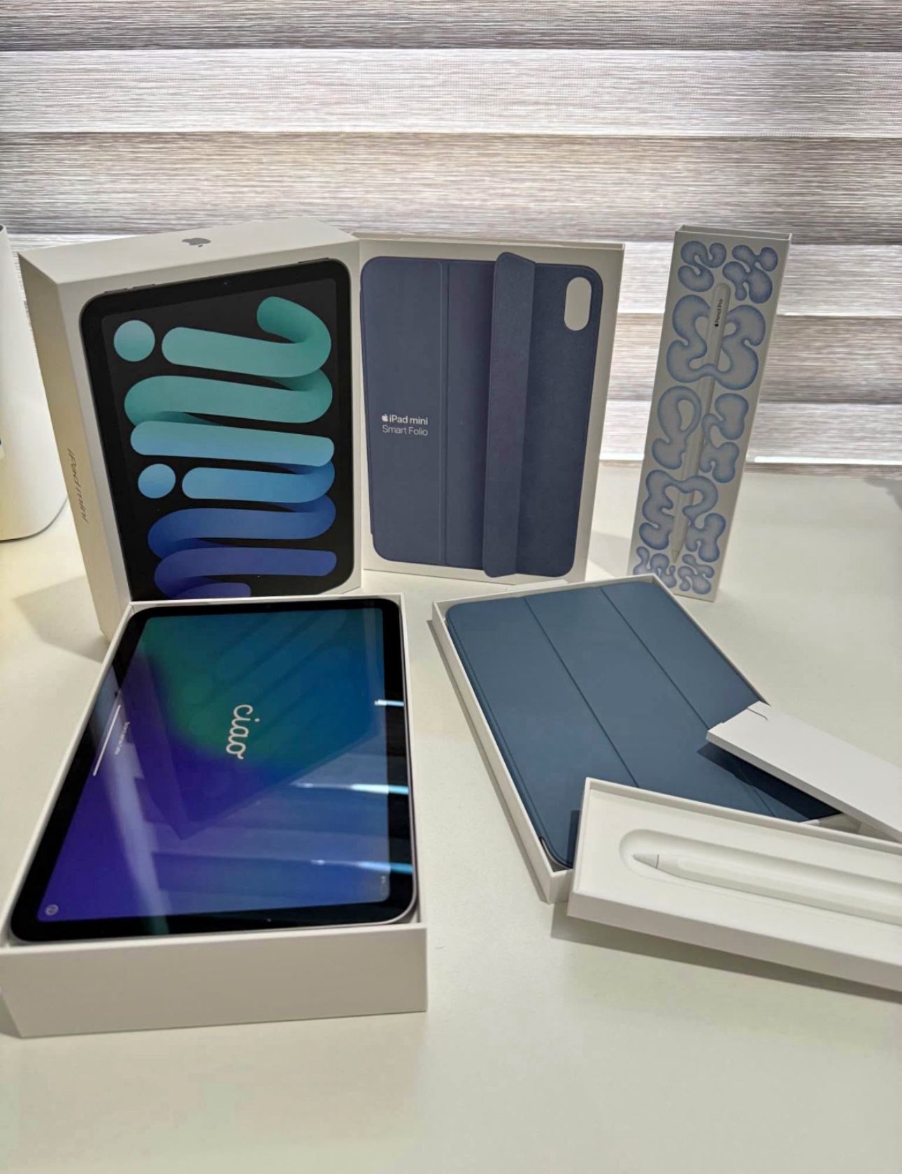iPad mini (A17 Pro)