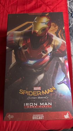 Hot Toys Iron Man Mark XLVII Spider-Man Homecoming figure
