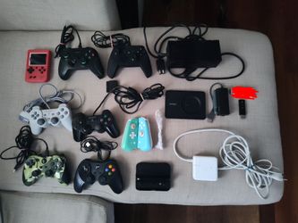Gaming & Electronics Lot - Controllers, PS1/PS2, Xbox, Switch - Parts/Repair