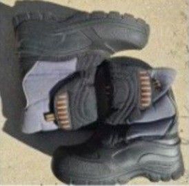 Snow Boots, Size 4