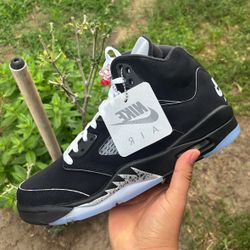 Jordan 5 Retro OG Black Metallic Reimagined 