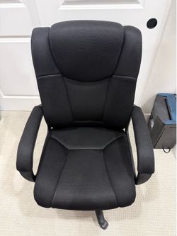 Like New High-Back Executive Office Chair – Black Ergonomic Computer Desk Chair