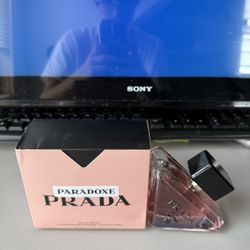 Prada Perfume