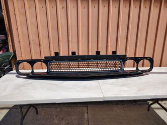 2008 - 2014  challenger front upper grille