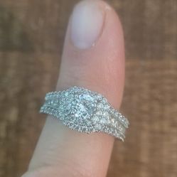 Size 8 Silver Plated Ring