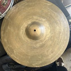 Zildjian 18” Cymbal 