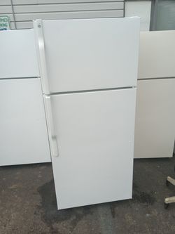 Super Clean GE White Fridge