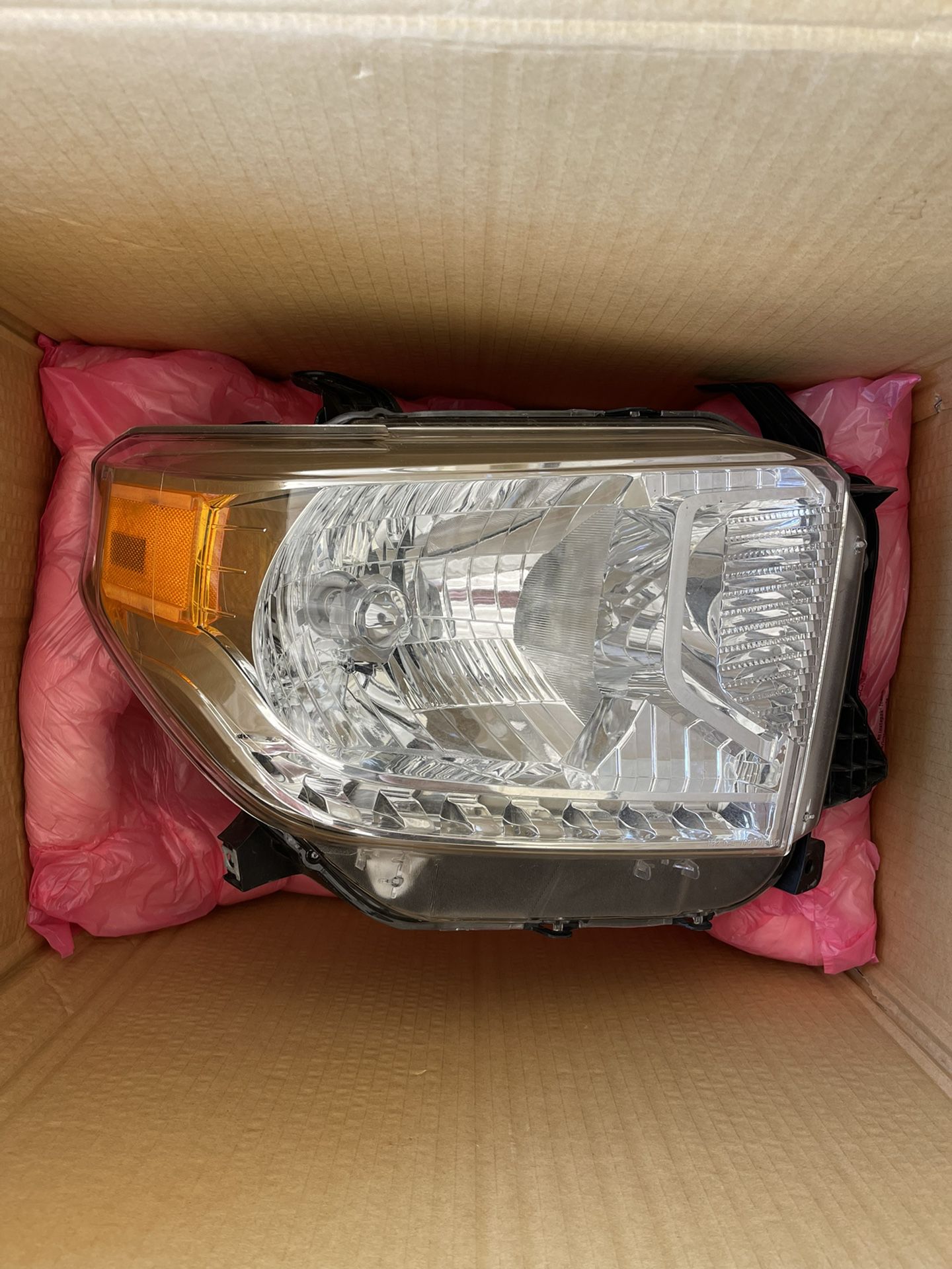 2017 Toyota Tundra OEM Headlights (pair of 2) 