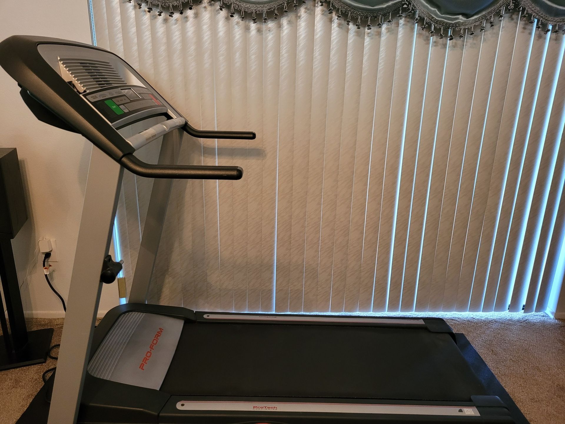 Pro-Form Inclining Treadmill 6.0ZT Space saving