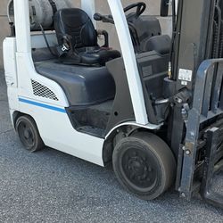 Nissan 3 Stage Forklift 5k